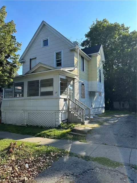 192 Cameron St, Rochester, NY 14606
