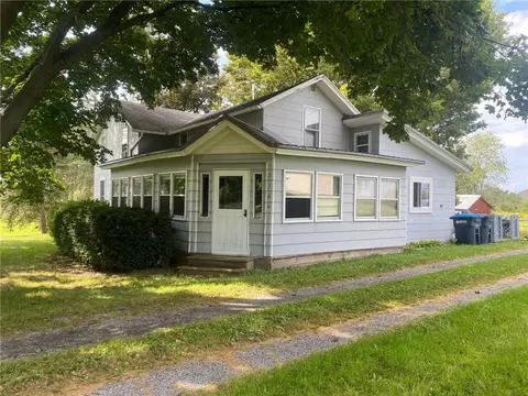 2184 Lake To Lake Rd, Seneca, NY 14561