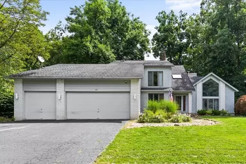 307 Andiron Ln, Greece, NY 14612