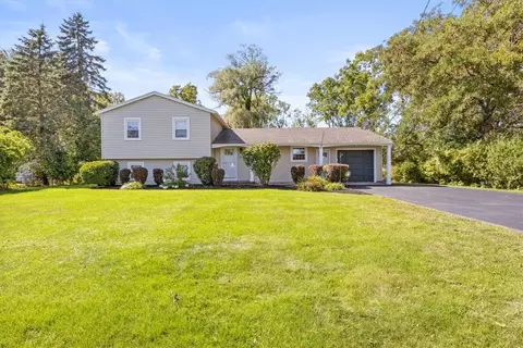 1743 Scribner Rd, Penfield, NY 14526