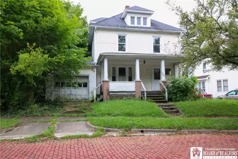 76 W Virginia Blvd, Jamestown, NY 14701