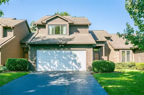 11 Ellington Cir #PVT, Greece, NY 14612