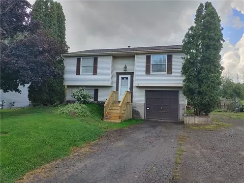 46 Greenridge Cres, Hamlin, NY 14464