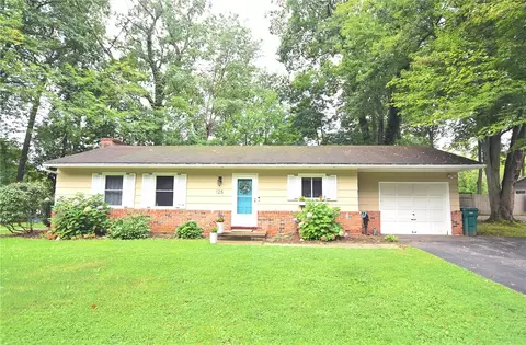 125 Benedict Rd, Perinton, NY 14534
