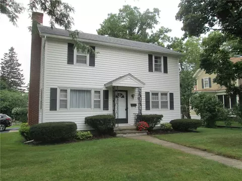 17 Rochester St, Wheatland, NY 14546