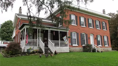 9989 Hard Pt, Conquest, NY 13140
