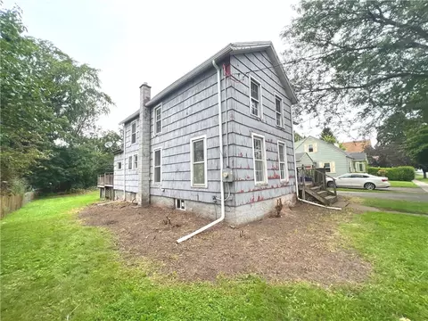 38 Adams St, Sweden, NY 14420