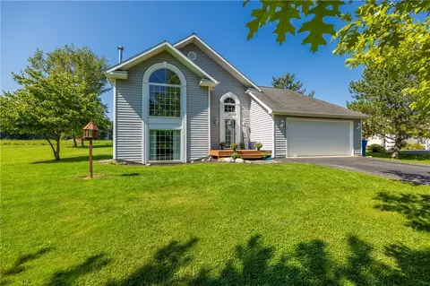 1811 Division St, Palmyra, NY 14522