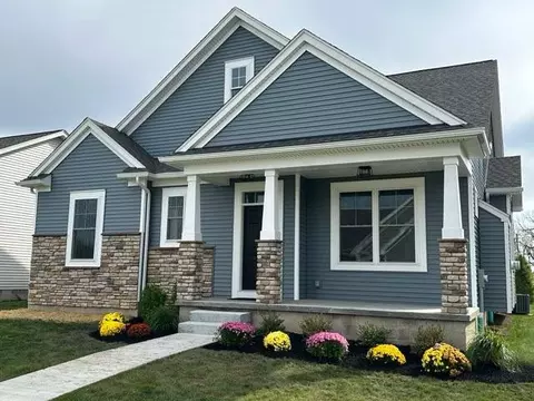 133 Thompson Ln, Canandaigua, NY 14424