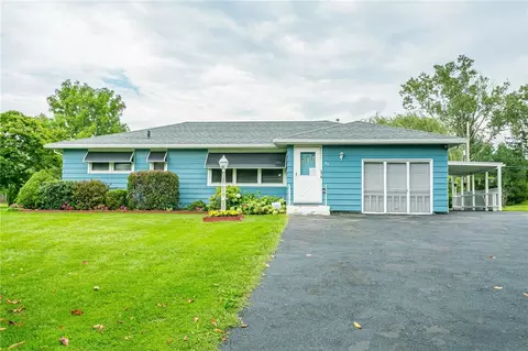 62 Sunnyside Dr, Rochester, NY 14623
