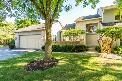 48 Tobey Ct, Pittsford, NY 14534