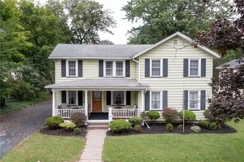 98 W Main St, Shortsville, NY 14548