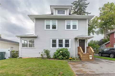 15 Meriden St, Rochester, NY 14612