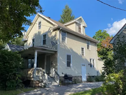 40 Robin St, Rochester, NY 14613