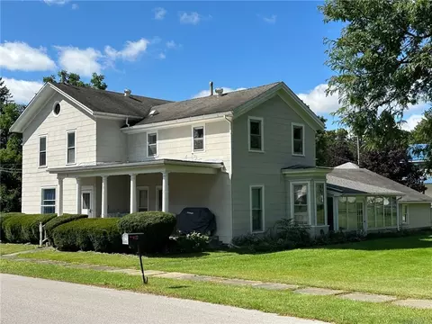 2 Jefferson St, Castile, NY 14427