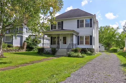 233 Fall St, Seneca Falls, NY 13148
