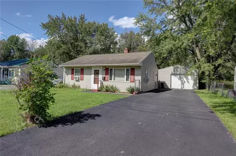 29 Wycliffe Rd, Waterloo, NY 13165