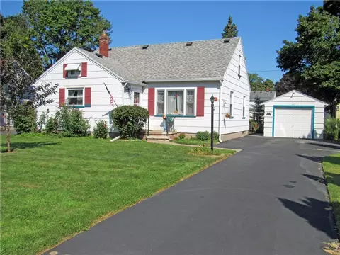 412 Pemberton Rd, Irondequoit, NY 14622