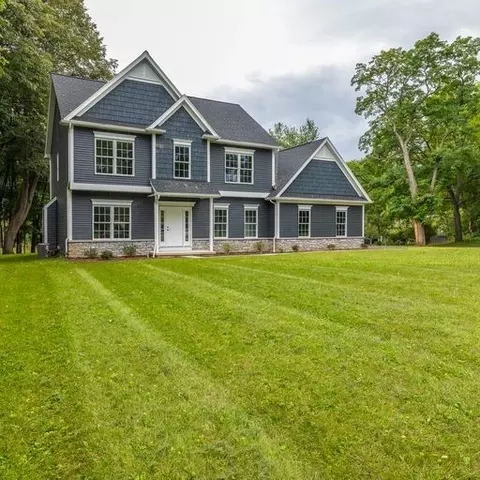 2721 Clover St, Pittsford, NY 14534