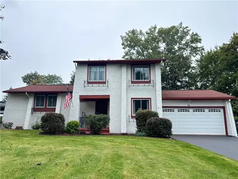 39 Carmas Dr, Greece, NY 14626