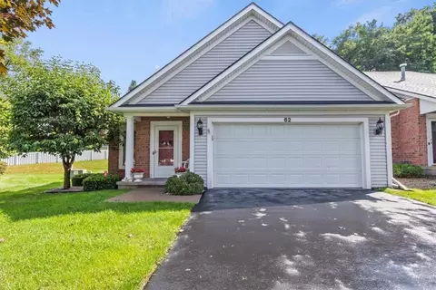 62 Amberwood Pl, Greece, NY 14626