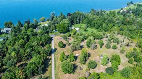 5 Lake Road, Williamson, NY 14589