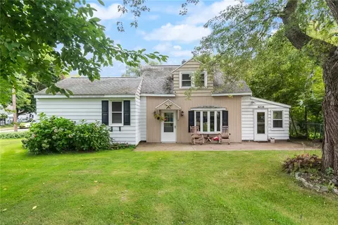 6228 Furnace Rd, Ontario, NY 14519