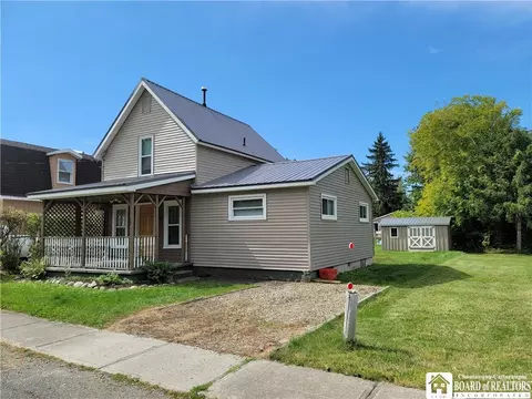 20 East Ave, Ellicott, NY 14720