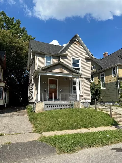 214 Emerson St, Rochester, NY 14613