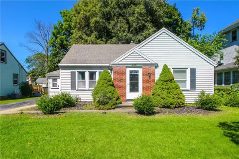 258 Spencer Rd, Irondequoit, NY 14609