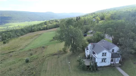 7535 County Road 12, Naples, NY 14512