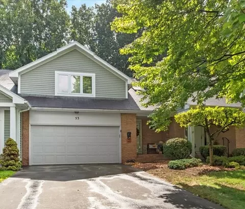53 Running Brook Ln, Greece, NY 14626