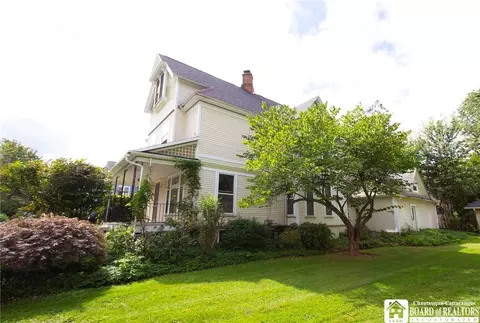 637 Washington Ave, Dunkirk, NY 14048