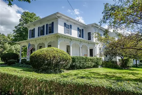 225 Clinton St, Milo, NY 14527