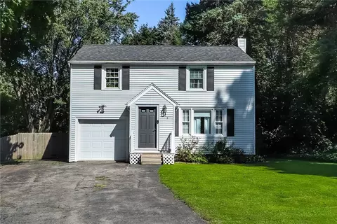 456 Manse Ln, Rochester, NY 14625