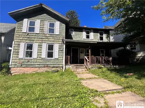 27 Price St, Jamestown, NY 14701