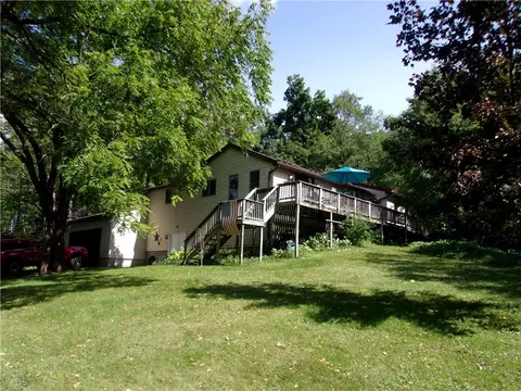 6421 E Lake Rd, Richmond, NY 14471