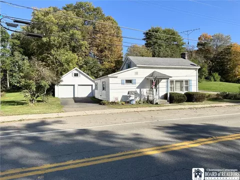 29 Water St, Carroll, NY 14738