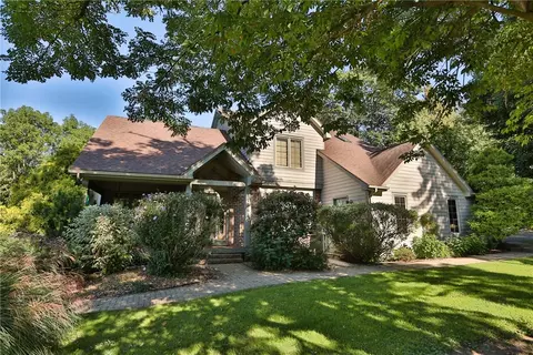 1361 E Victor Rd, Victor, NY 14564