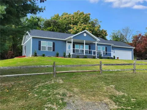 8 Northview Dr, Jerusalem, NY 14527