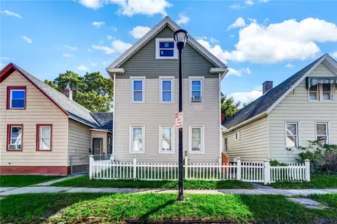22 Princeton St, Rochester, NY 14605