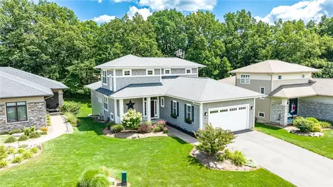 16 Horizon Hl, Perinton, NY 14450