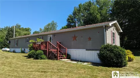 2638 Weaver Rd, Arkwright, NY 14063