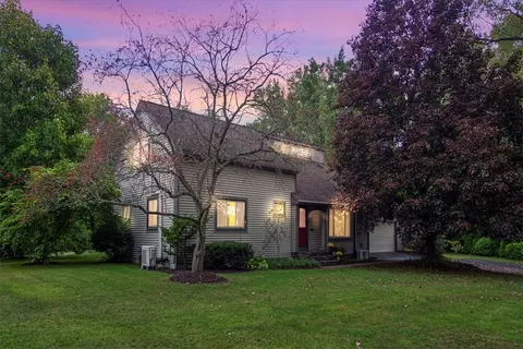 6623 Furnace Rd, Ontario, NY 14519