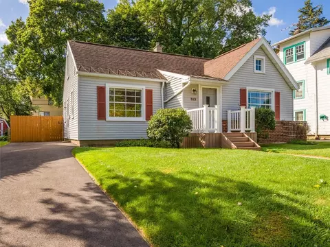 313 Spencer Rd, Irondequoit, NY 14609