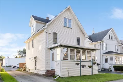 208 W Elm St, East Rochester, NY 14445