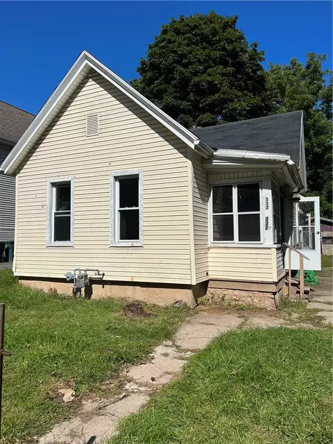332 Frost Ave, Rochester, NY 14608