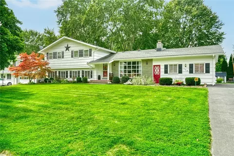 153 Gordon Dr, Greece, NY 14626