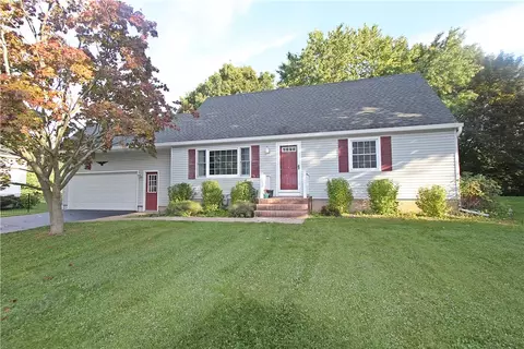 60 Robert Rd, Penfield, NY 14526