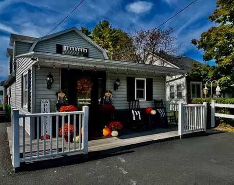 6583 State Route 90 N, Aurelius, NY 13034